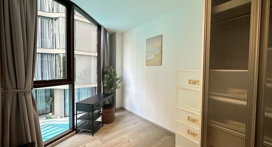 For rent 2 bedrooms condo in Khlong Toei, Bangkok
