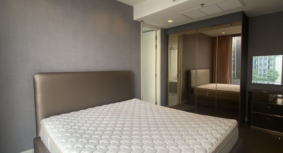 For rent 2 bedrooms condo in Sathon, Bangkok