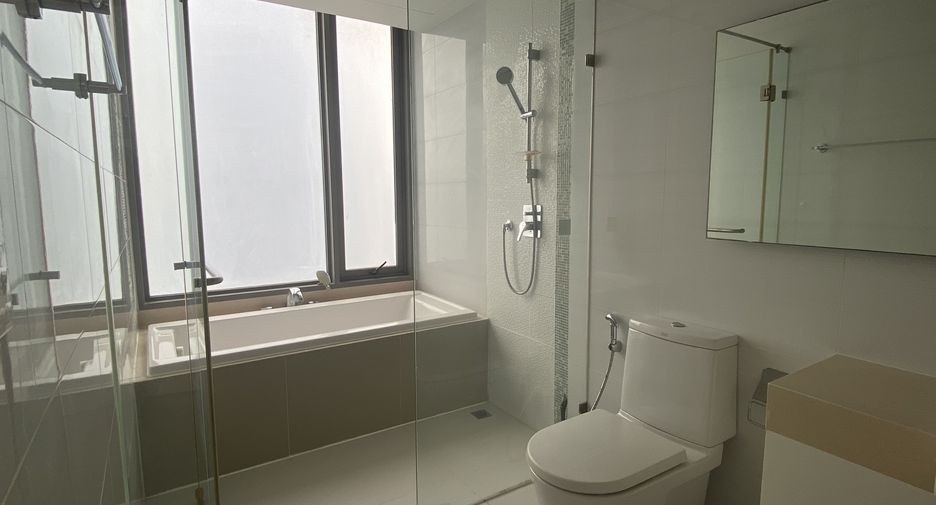 For rent 2 bedrooms condo in Sathon, Bangkok