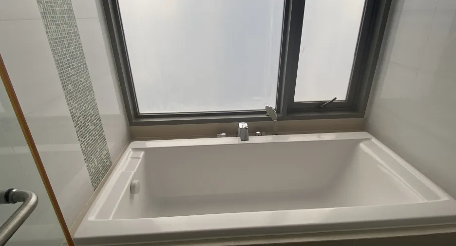 For rent 2 bedrooms condo in Sathon, Bangkok