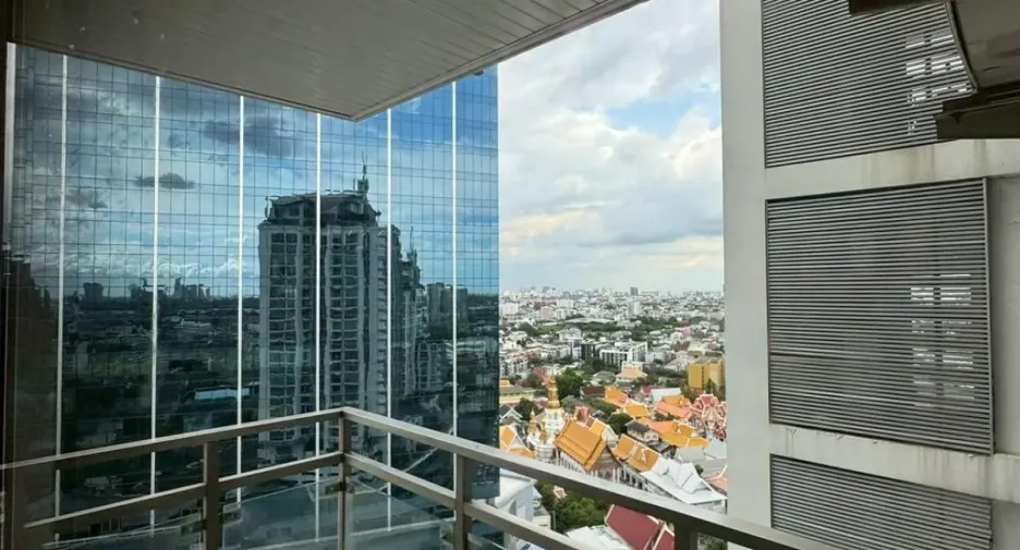 Wohnung zur Miete mit 3 Zimmer in Khlong Toei, Bangkok