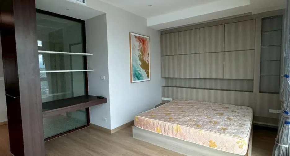 Wohnung zur Miete mit 3 Zimmer in Khlong Toei, Bangkok