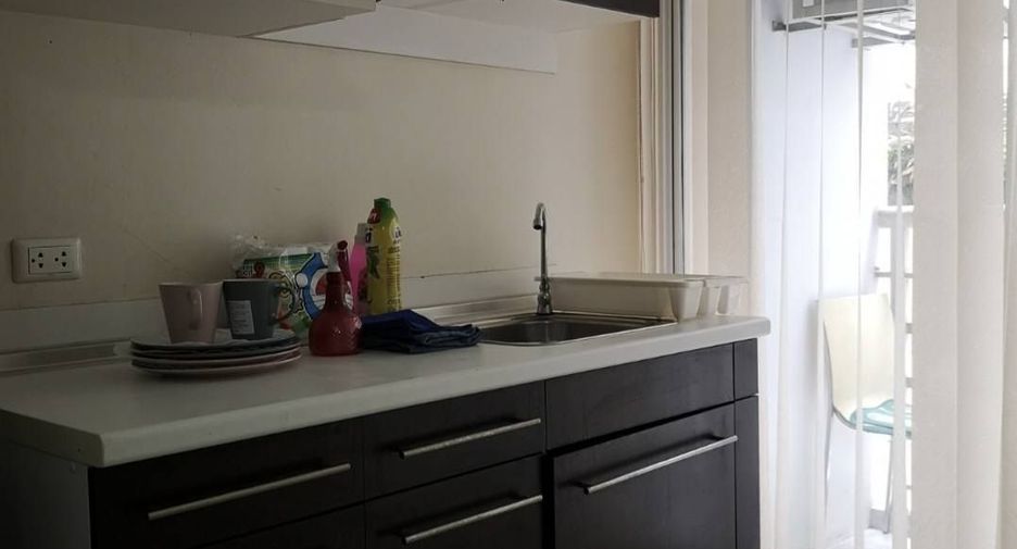 For rent 1 bed condo in Phra Khanong, Bangkok