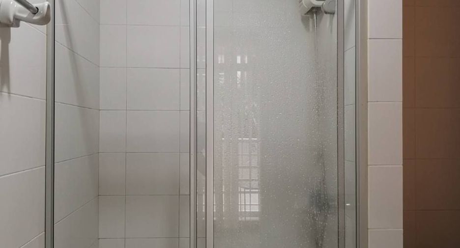 For rent 1 bed condo in Phra Khanong, Bangkok