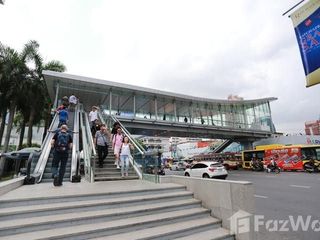 Wohnung zur Miete mit Studio in Pathum Wan, Bangkok