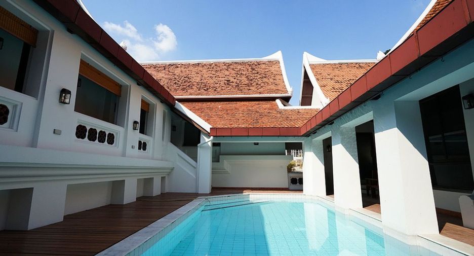 À louer 3 chambres maison à Watthana, Bangkok