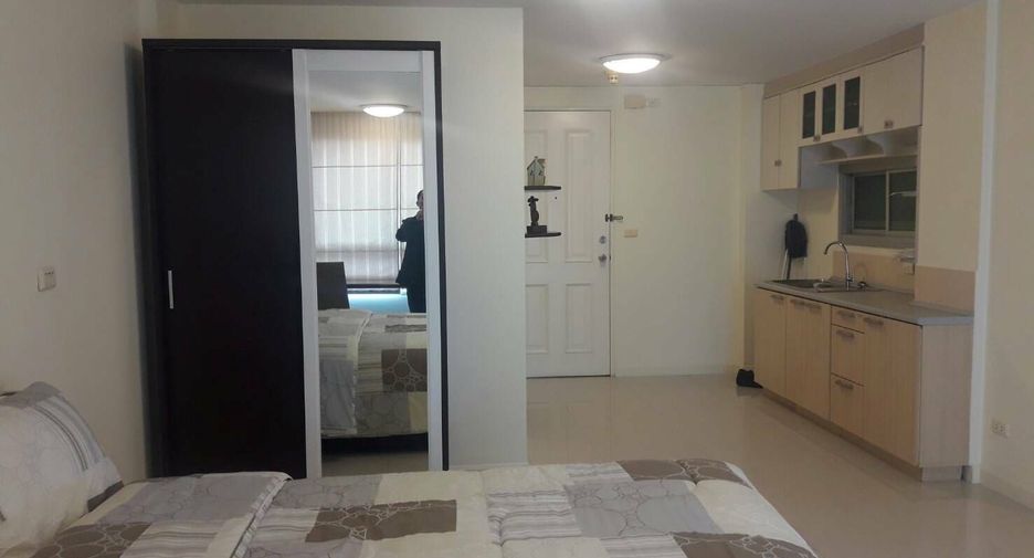 For rent studio condo in Watthana, Bangkok