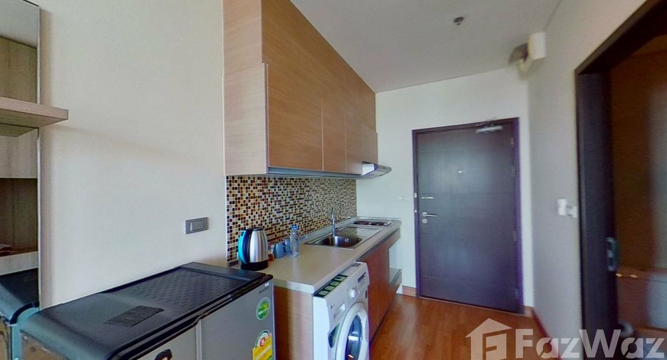 For rent studio condo in Khlong Toei, Bangkok