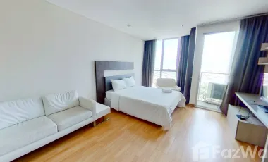 For rent studio condo in Khlong Toei, Bangkok