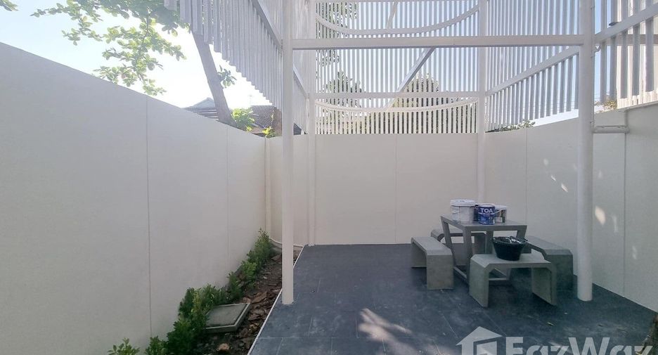 出租 4 卧室 独立屋 在 Chatuchak, 曼谷