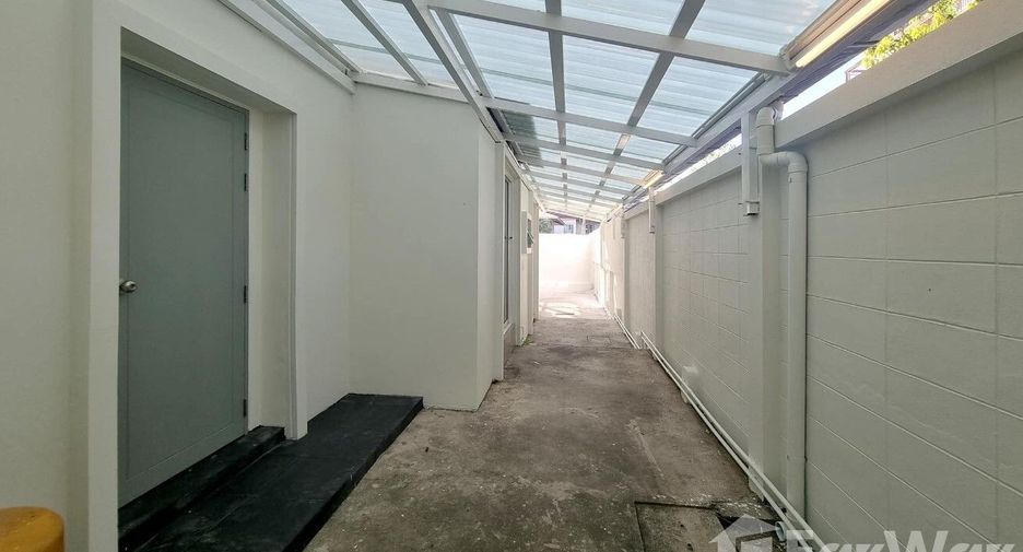 出租 4 卧室 独立屋 在 Chatuchak, 曼谷