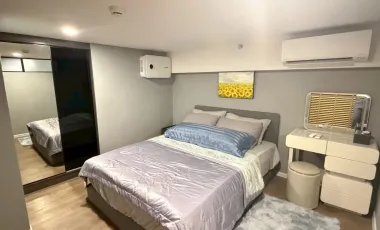 Condo en alquiler de 3 habitaciones en Huai Khwang, Bangkok