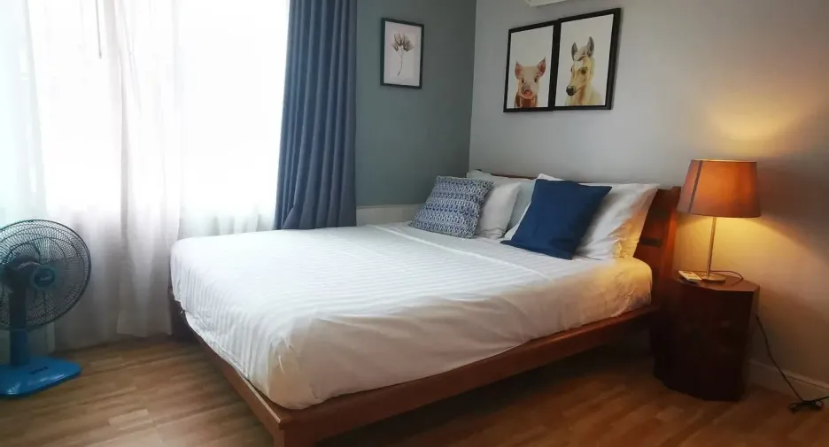 For rent 2 bedrooms condo in Phaya Thai, Bangkok