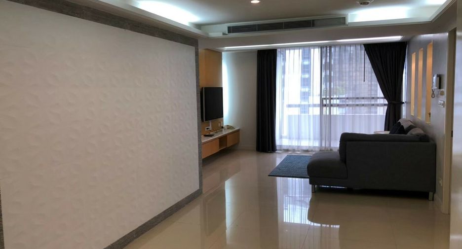 À louer 3 chambres condo à Pathum Wan, Bangkok