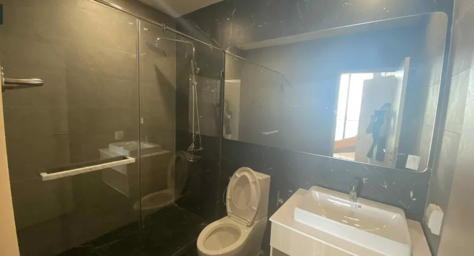 For rent 3 bedrooms condo in Bang Na, Bangkok