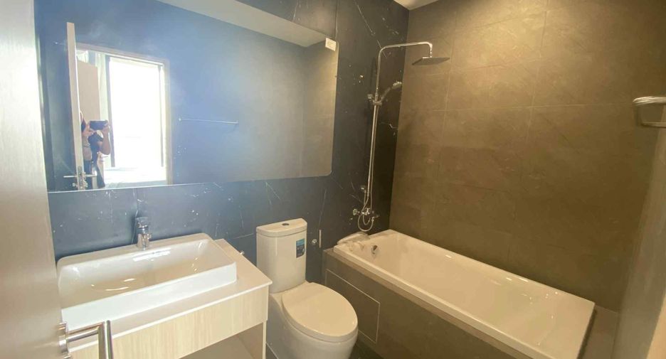 For rent 3 bedrooms condo in Bang Na, Bangkok