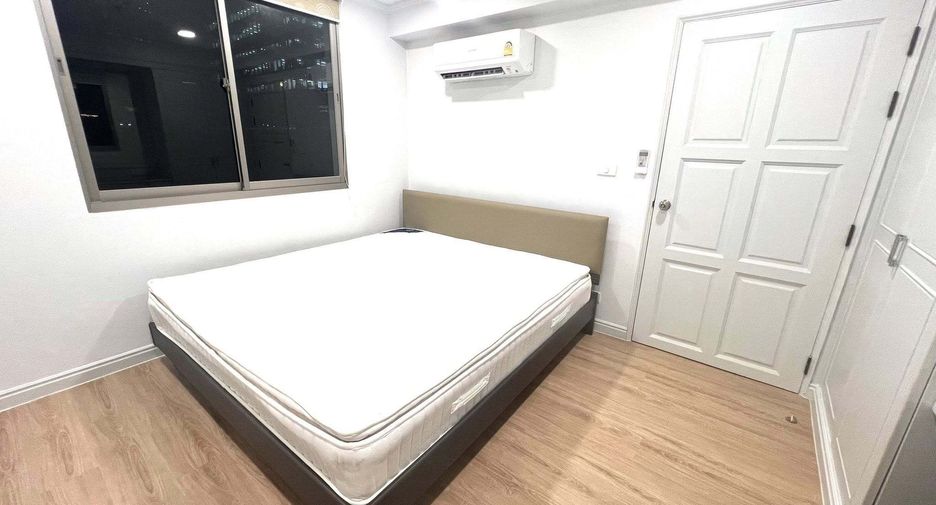 For rent 1 bed condo in Bang Rak, Bangkok