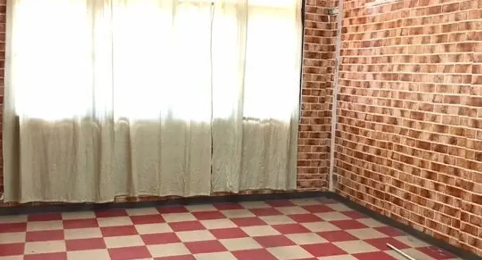 Casa adosada en alquiler de 6 habitaciones en Phra Khanong, Bangkok