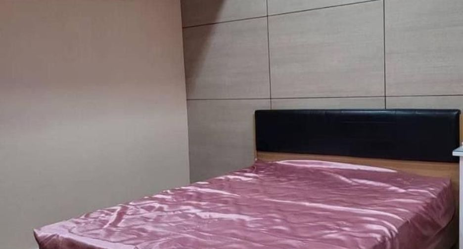 Reihenhaus zur Miete mit 3 Zimmer in Khlong Toei, Bangkok