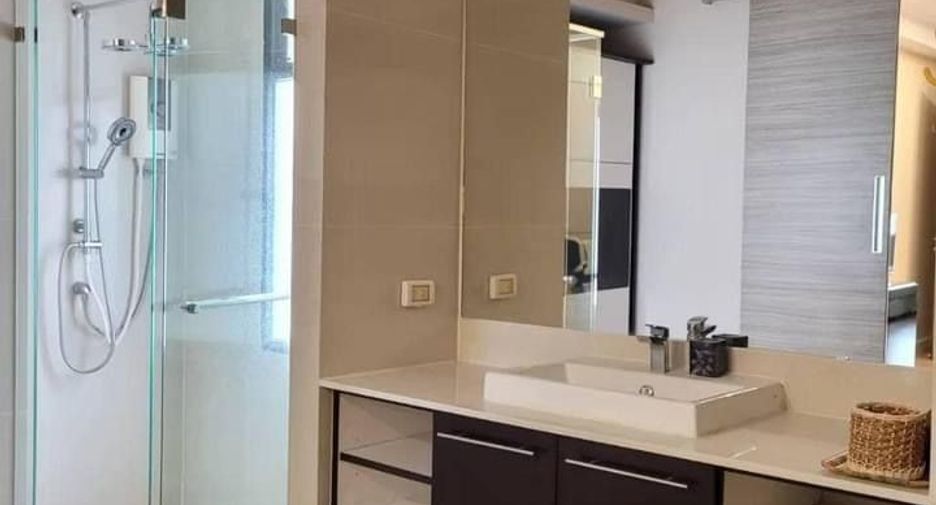 Reihenhaus zur Miete mit 3 Zimmer in Khlong Toei, Bangkok
