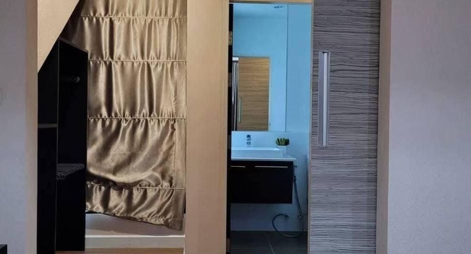 Reihenhaus zur Miete mit 3 Zimmer in Khlong Toei, Bangkok