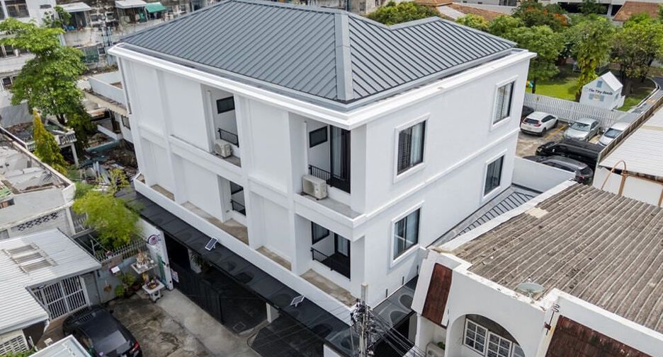 出租 5 卧室 独立屋 在 Khlong Toei, 曼谷