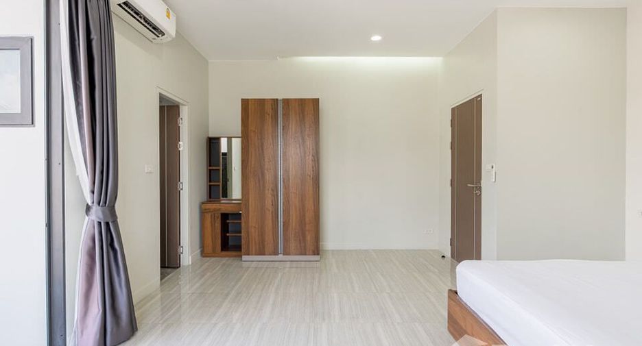 出租 5 卧室 独立屋 在 Khlong Toei, 曼谷
