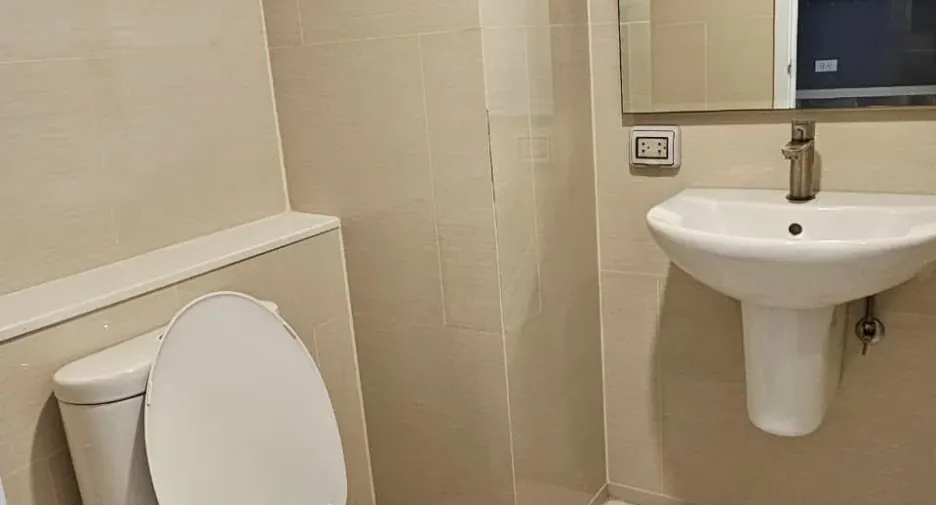 For rent 1 bed condo in Khan Na Yao, Bangkok