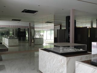 出租 3 卧室 商业空间 在 Watthana, 曼谷