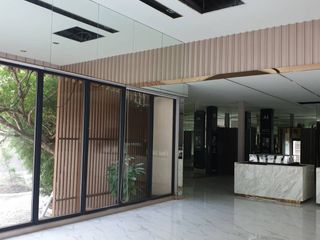 出租 3 卧室 商业空间 在 Watthana, 曼谷