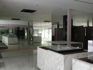 出租 3 卧室 商业空间 在 Watthana, 曼谷