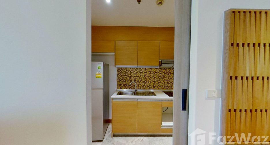 Wohnung zur Miete mit Studio in Khlong Toei, Bangkok
