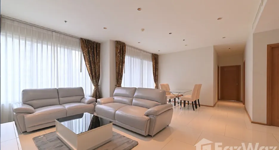 For rent 2 bedrooms condo in Khlong Toei, Bangkok