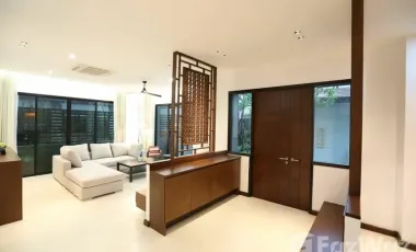 For rent 3 ベッドルーム house in Watthana, Bangkok