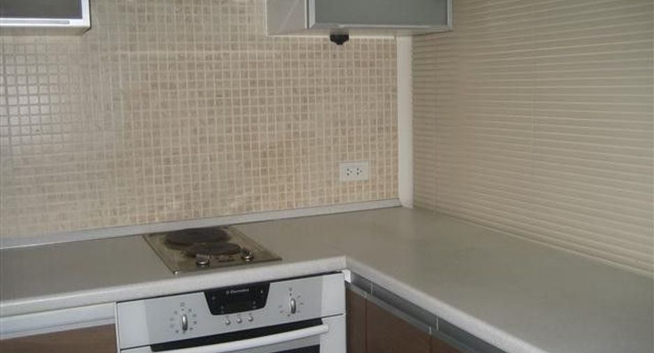 For rent 2 bedrooms condo in Pathum Wan, Bangkok