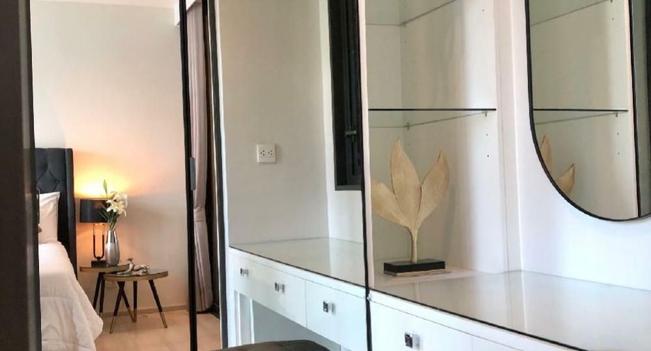 For rent 1 bed condo in Pathum Wan, Bangkok