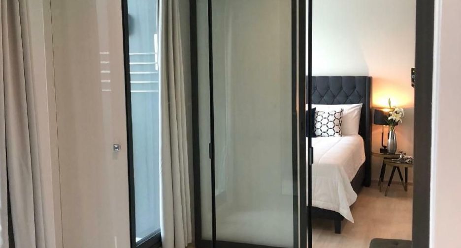 For rent 1 bed condo in Pathum Wan, Bangkok