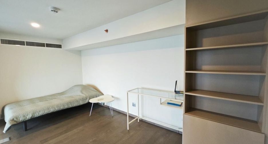 For rent 2 bedrooms condo in Ratchathewi, Bangkok