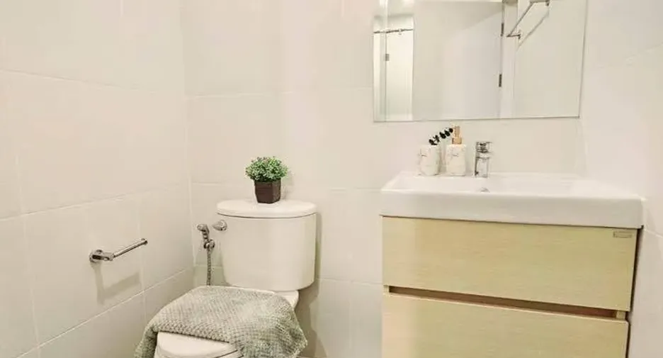 Condo en alquiler de 2 habitaciones en Bang Sue, Bangkok