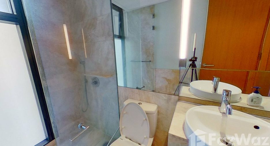 For rent 3 bedrooms condo in Sathon, Bangkok