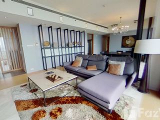 À louer 3 chambres condo à Sathon, Bangkok