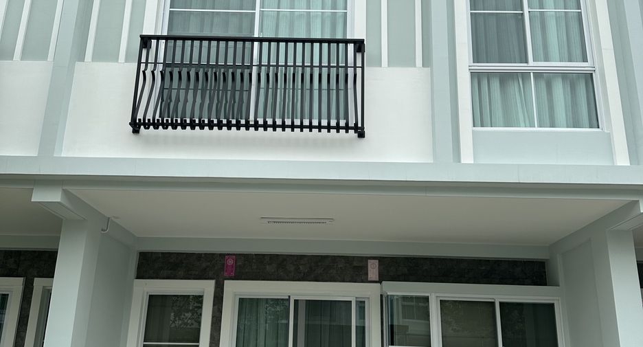 For rent 2 ベッドルーム townhouse in Prawet, Bangkok