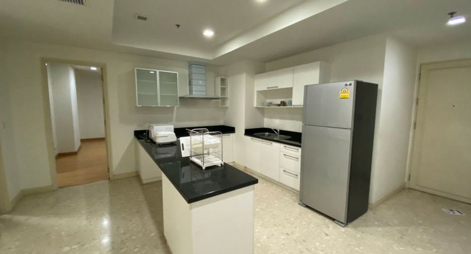 Condo en alquiler de 2 habitaciones en Khlong Toei, Bangkok