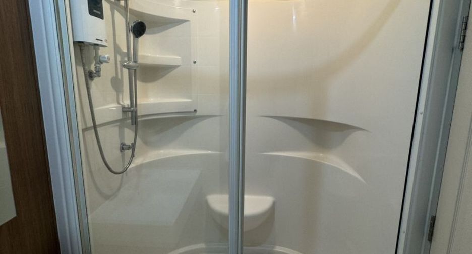 For rent 1 bed condo in Khlong San, Bangkok