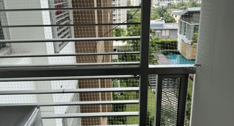 For rent 1 bed condo in Khlong San, Bangkok