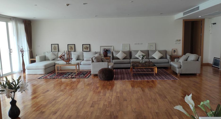Apartamento en alquiler de 4 habitaciones en Khlong Toei, Bangkok
