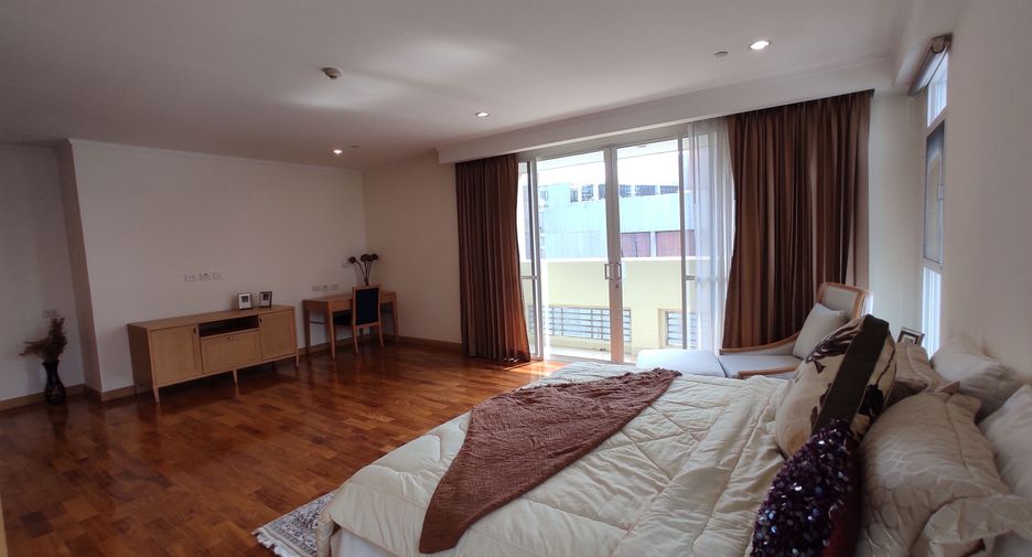 Apartamento en alquiler de 4 habitaciones en Khlong Toei, Bangkok