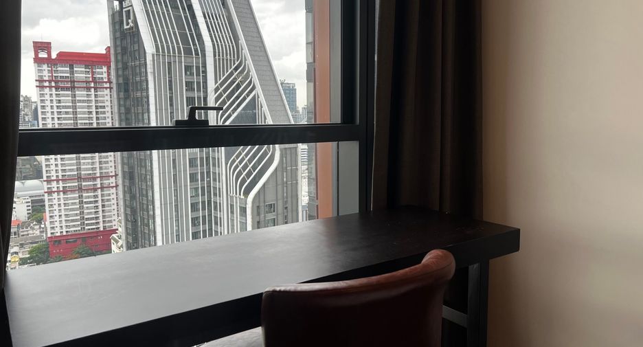 For rent 1 bed condo in Pathum Wan, Bangkok