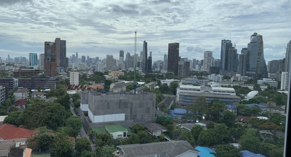 For rent 1 Beds condo in Khlong Toei, Bangkok
