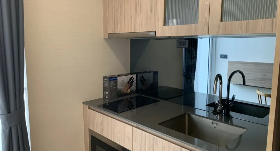 For rent 1 Beds condo in Khlong Toei, Bangkok
